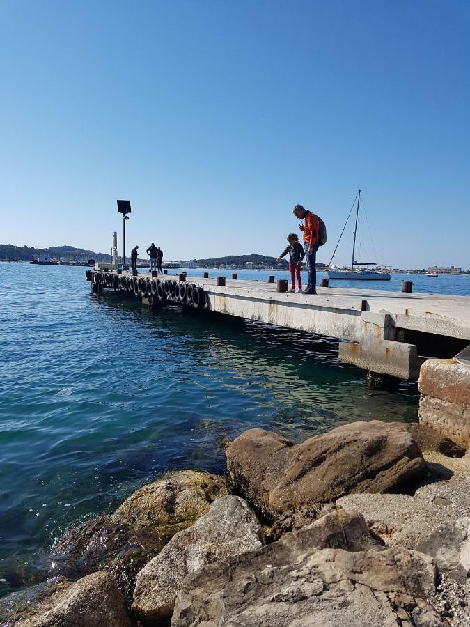 Apartamento Les Marines De Tamaris La Seyne-sur-Mer Exterior foto